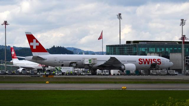 Swiss International Air Lines Boeing B777-3DE ER MSN 1416 Zurich, Switzerland