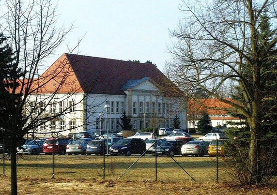 Bild
Einer der Tagungsorte des NSR
Strausberg

Joachim CC3.0
Mia 2014