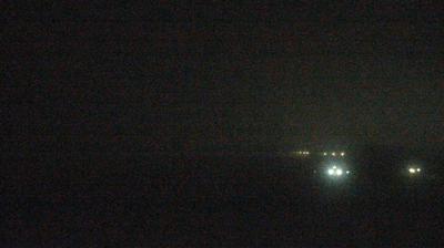 View of the Chicago skyline in the distance looking south from Evanston, IL. // Image captured at: 2025-05-22 06:34:48 UTC (about 1 min. prior to this post) // Current Temp in Evanston: 47.51 F | 8.62 C // Precip: overcast clouds // Wind: NNW at 2.997 mph | 4.82 kph // Humidity: 95%