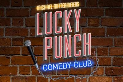 2. Staffel "Lucky Punch Comedy Club"
Ab 5. Juni 2025 bringt der BR donnerstags neue Folgen von Michael Mittermeiers Comedy Show mit prominenten Gästen und Comedy-Newcomern. In der Auftaktfolge sind neben Newcomern auch Torsten Sträter: und Eva Karl Faltermeier mit dabei.
http://www.kabarett-news.de/News-vom-22.05.2025-lucky...
Logo Copyright Yo Man Media Productions GmbH