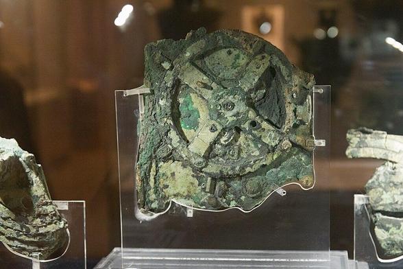 Antikythera Mechanism - ancient greek computer 
