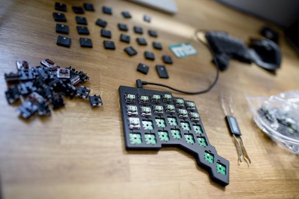 Changing keyswitches from brown to ambient twilight.