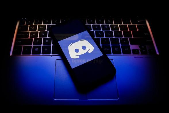 Discord wants to solve its own chat mess.