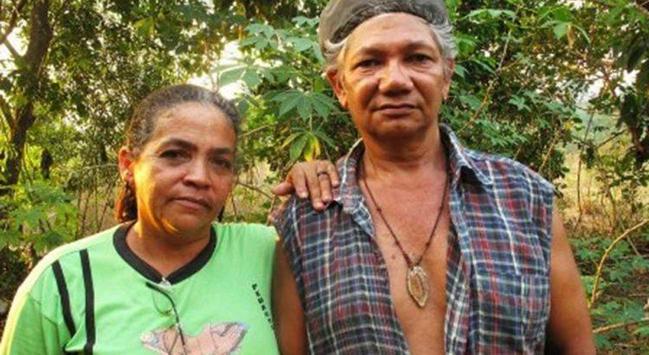 Do lado esquerdo Maria do Espírito Santo e do lado direito Jose Claudio Ribeiro da Silva, casal ambientalista. Lutavam contra a extração ilegal de madeira em Nova Ipixuna, Pará