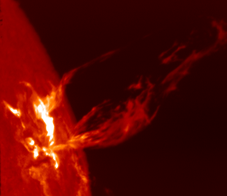 Irgendwie wie beim Militär
weil wir keine Sonnensatelliten haben - hier also ein Bild der Amerikaner
National Oceanic and Atmospheric Administration

Vermutlich darf man es deshalb nicht mal WISSEN

National Oceanic and Atmospheric Administration