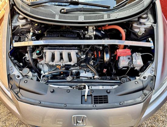A pretty clean engine bay