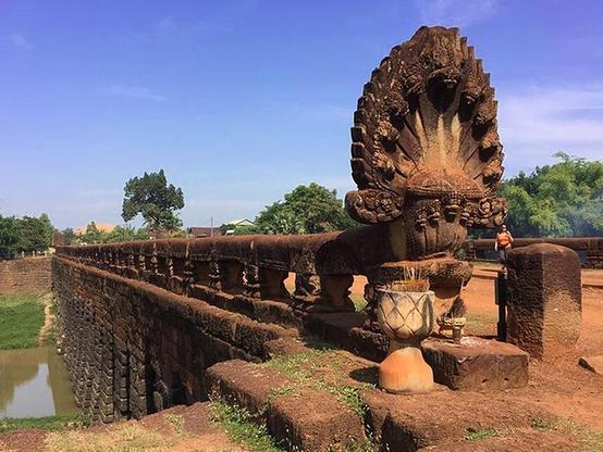 the ancient bridge at Kampong Kdei