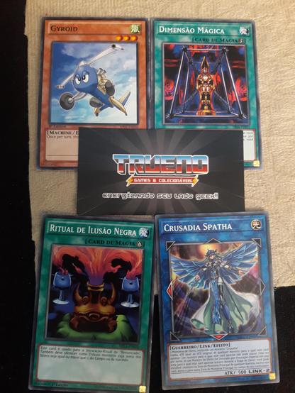 Peguei as mais icônicas e uma Crusadia, pois estou aprendendo a jogar com cartas Link no Master Duel! :D