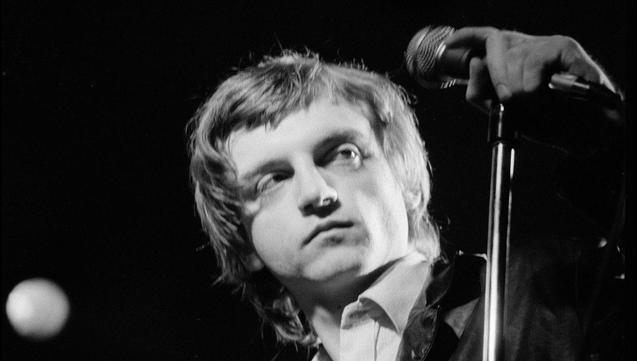 Hommage à Mark E. Smith (The Fall), héros punk anarchiste


