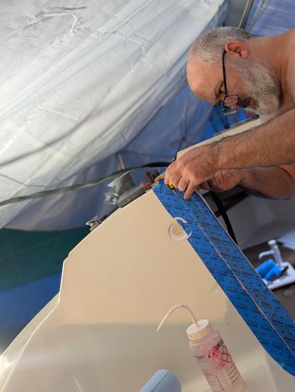 Caulking the port hatchrail