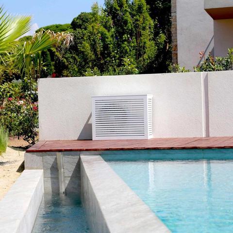 Cache climatisation pour maison moderne : https://www.climshop.com/508-cache-climatisation-aluminium.html