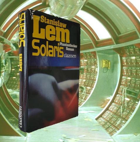 Buchcover des SF-Romans "Solaris" von Stanislaw Lem; das Hintergrundbild stammt aus der gleichnamigen Verfilmung durch den russischen Regisseur Andrei Tarkowski aus dem Jahr 1972.