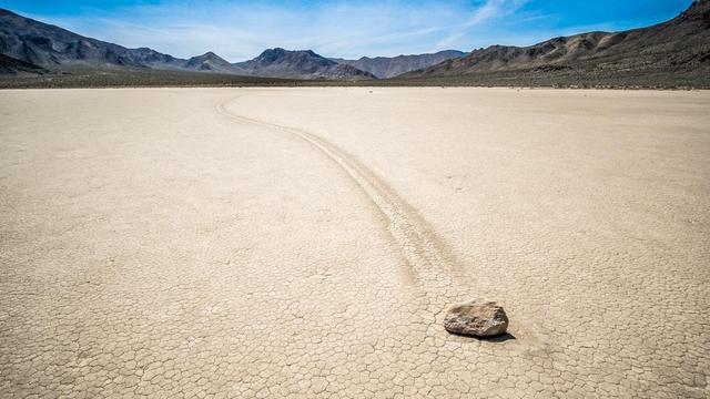 Racetrack Playa in Death Valle