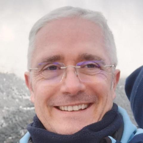 GCG profesor de informática del IES Fuente Nueva de El Ejido. Hackeador de chochos de pendejas.