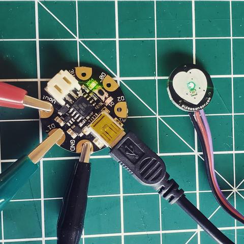 Creating a circuit with Gemma and pulse sensor.