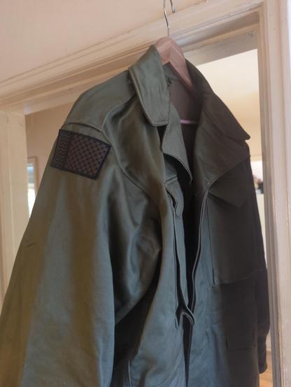 The other side of the field jacket with a subdued (olive drab) keffiyeh pattern patch that I freakin' SEWED on the shoulder 