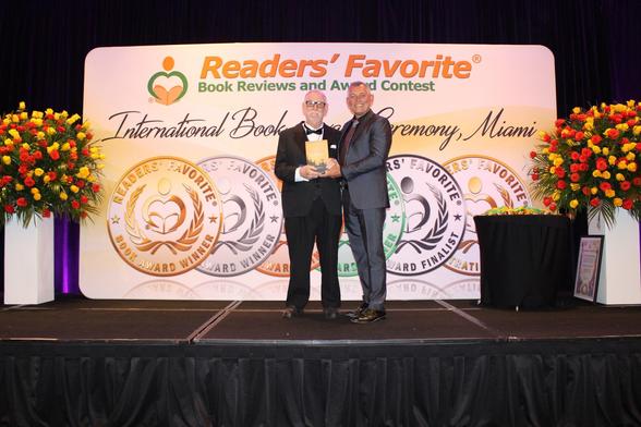 Rexieving my award.