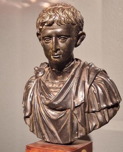 Een heel jonge keizer Augustus