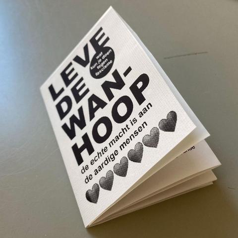 zine: leve de wanhoop