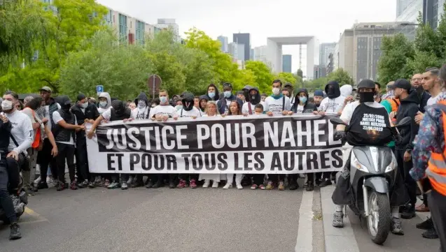 Une marche blanche en hommage à Nahel, le 29 juin 2024 à Nanterre.