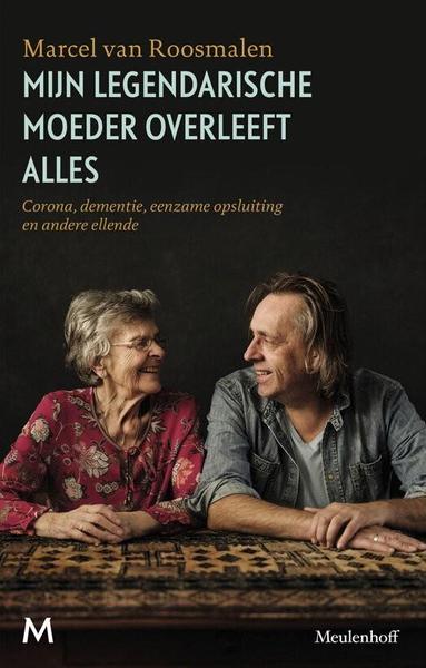 In Mijn legendarische moeder overleeft alles vertelt Marcel van Roosmalen over zijn moeder Paula, die aan dementie lijdt en uiteindelijk wordt opgenomen in een verzorgingshuis. 
