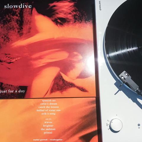 Slowdive / Just For A Day (1991)