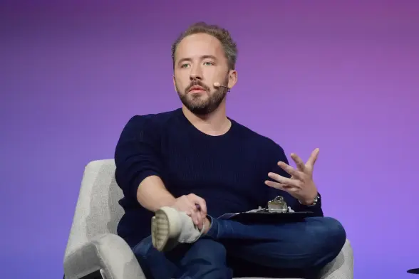 Dropbox CEO Drew Houston says mandating a return to office is 'like trying to force people back into malls and movie theaters'