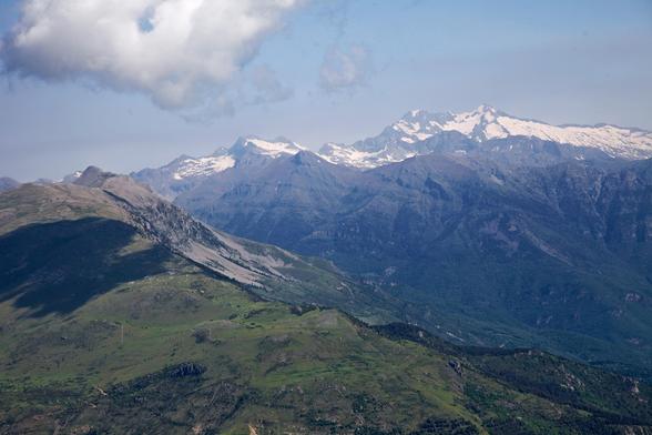 Fotografía de las vistas del Posets con la Sierra de Chía delante.