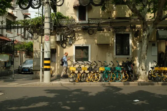 Infrequent Updates: A new video from Shanghai