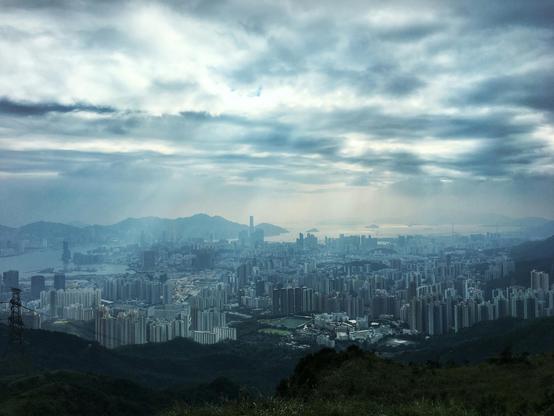 Visual AI and urban walkability in older adults, Hong Kong
Beyond the ‘walkability design guidelines’ in which it culminates, what is interesting about this study is its methodology.