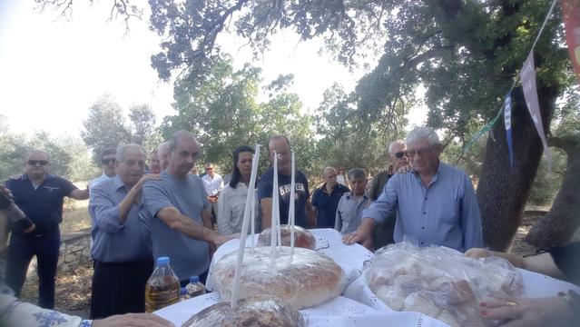 #agiosthomas #liturgy #SantaTrinity #agia_trada #dimostanagras #liatani #viotia #centralgreece https://agiosthomas.50webs.com/agia_triada.htm