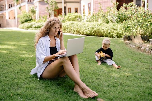 Demand Generation Manager (€75,000 annually)