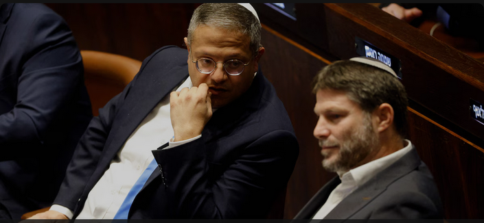 Les ministres israéliens Itamar Ben-Gvri (Sécurité) et Bezalel Smotrich (Finances) au Parlement. 