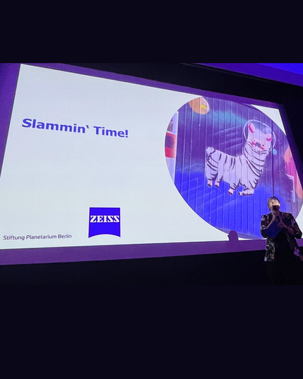 Bühne frei für die Wissenschaft beim Science Slam am 10.06.25 in der Archenhold-Sternwarte in Berlin