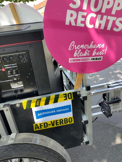 Klimaneutrales Lautsprecher-Lastenrad bei der Menschenkette für ein AfD Verbot