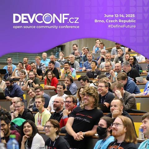 A picture of attendees at devconf