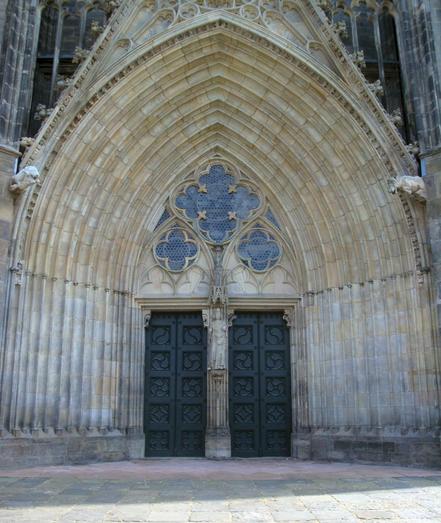 Das beeindruckende Westportal des Magdeburger Doms