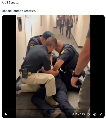 🇺🇲 U.S. Senator (D-CA) Alex Padilla Pushed to Ground, Handcuffed for Demanding DHS Not Lie
https://www.motherjones.com/politics/2025/06/alex-padilla-handcuff-dhs-noem-press-conference

* sitting US senator handcuffed: opposed Trump immigration policy

🇺🇲 🇬🇧 🇨🇦 #Christofascism #transgenocide

🏳️‍⚧️ #TransLivesMatter #TLM #BTLM
https://mastodon.social/@persagen/114186381298087870