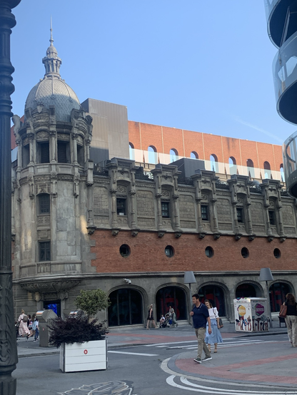 Edificio Azkuna Zentroa-Alhondiga Bilbao