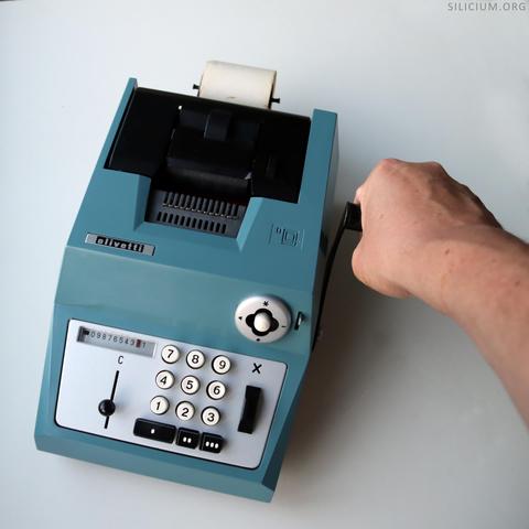 un kick sur une calculette : ce n'est pas banal