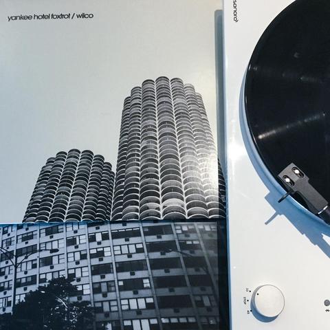Wilco / Yankee Hotel Foxtrot (2002)