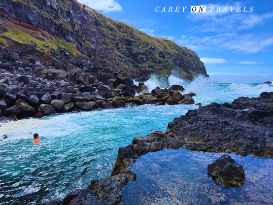 Ponta da Ferraria thermal pool