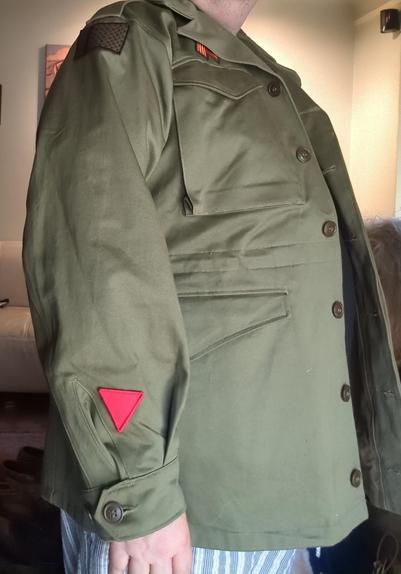 Side view illustrating the triangle pointing straight down with arms at my sides
