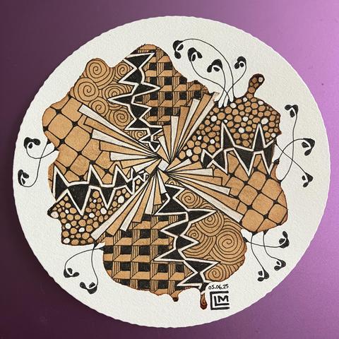 Added some white Gelly roll highlights to the tile