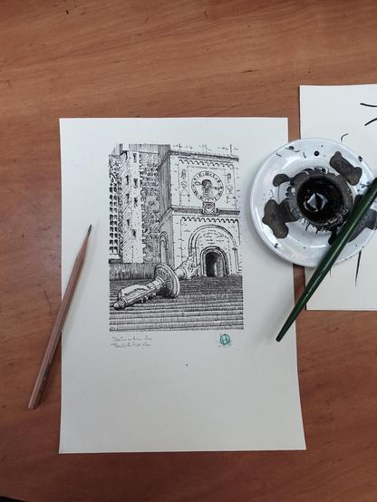 Foto Tuschezeichnung der Freitreppe vor der Stadtkirche St. Michael mit der abgerissenen Fackelhand der Freilichtspiele, der diesjährigen Bühnendekoration der Freilichtspiele