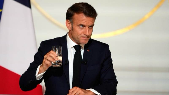 Macron urges Pezeshkian to return to nuclear talks