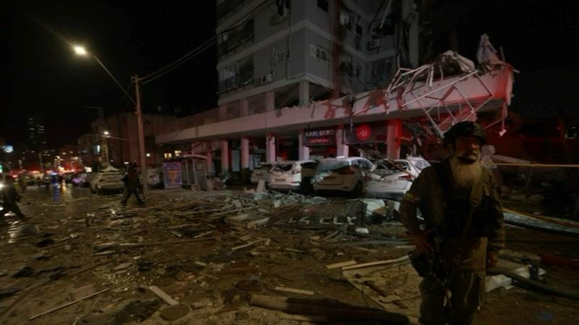 Israel: 4 dead and 200 wounded after Iran's missile strike