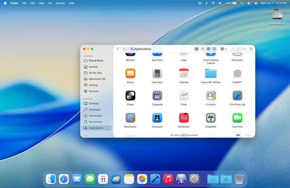 Screenshot from Mac OS Tahoe 26 where the Finder window has been recreated in an alternative style.
