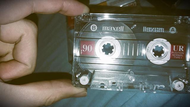 Κασέτα MAXELL UR 90 φωτογραφήθηκε από μένα Θεόδωρος Μπαχουμάς