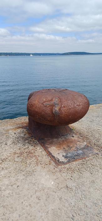 Bitte d'amarrage sur fond de mer d'Iroise - Bretagne